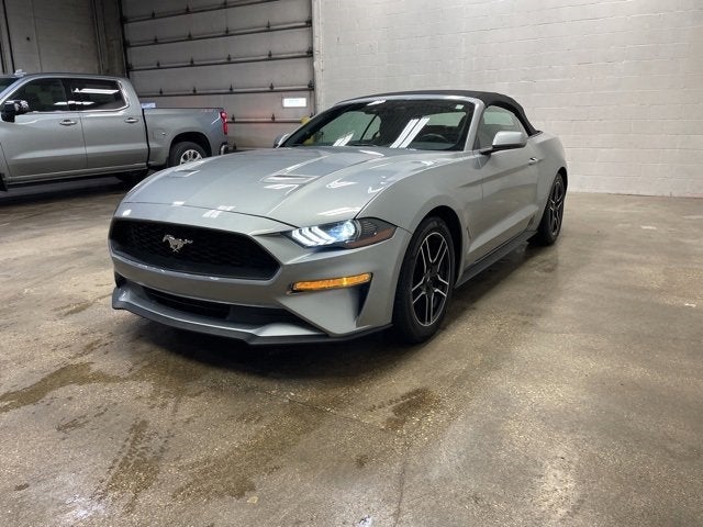 2023 Ford MUSTANG Base